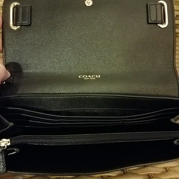 Nwt Coach Blake clutch - Picture 6 of 7
